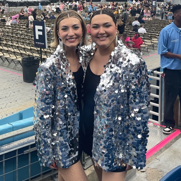 Handpicked x NA-KD / Eras Tour “The Man” Silver Big Sequin Blazer - Picture 4 of 4